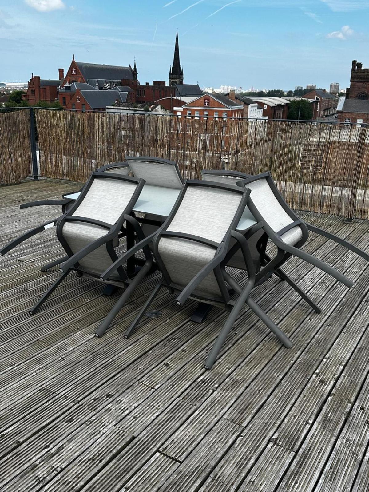 Penthouse - Liverpool City Centre - Nhs Stays - Liverpool Royal Hospital Bagian luar foto