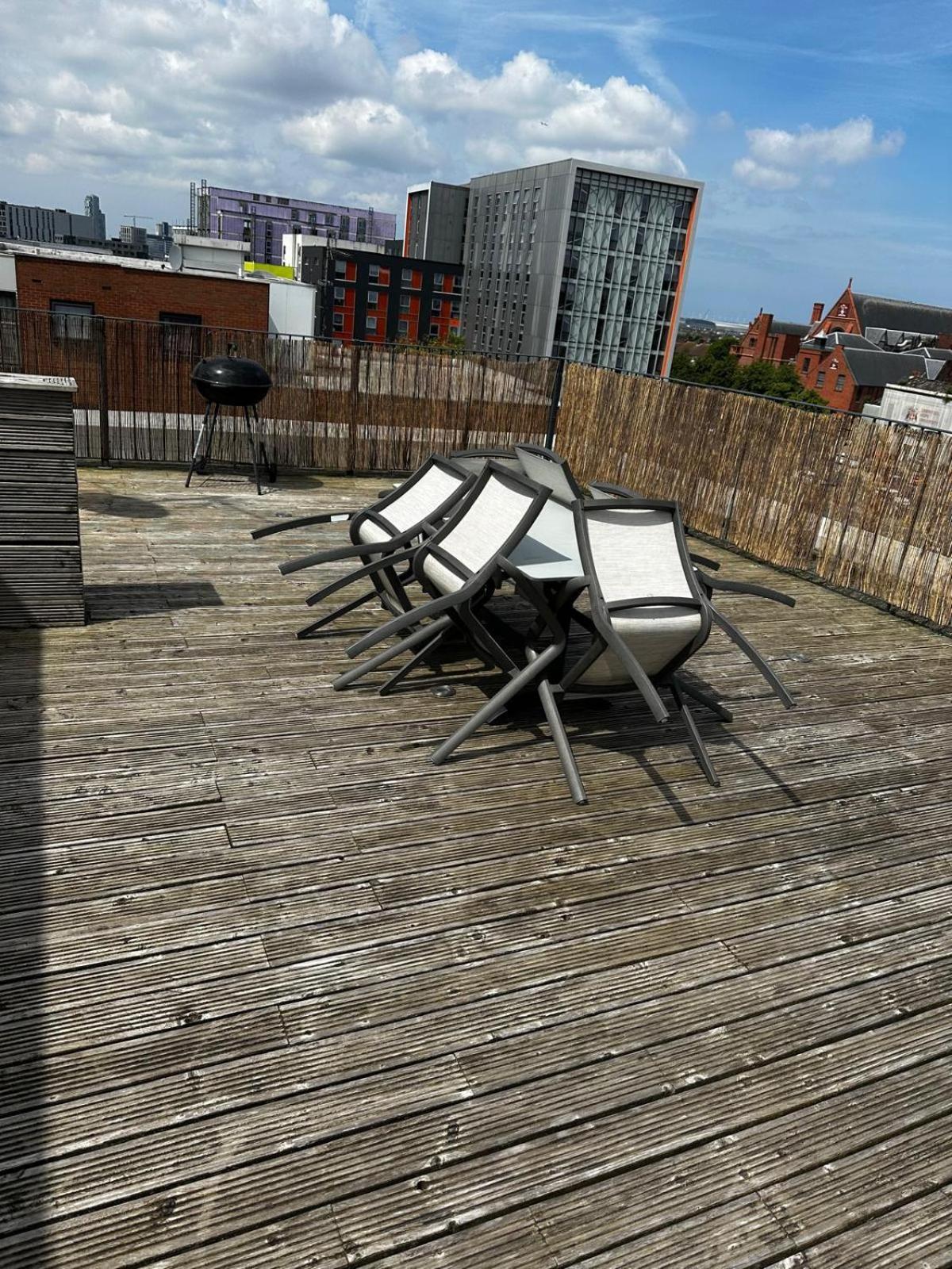 Penthouse - Liverpool City Centre - Nhs Stays - Liverpool Royal Hospital Bagian luar foto